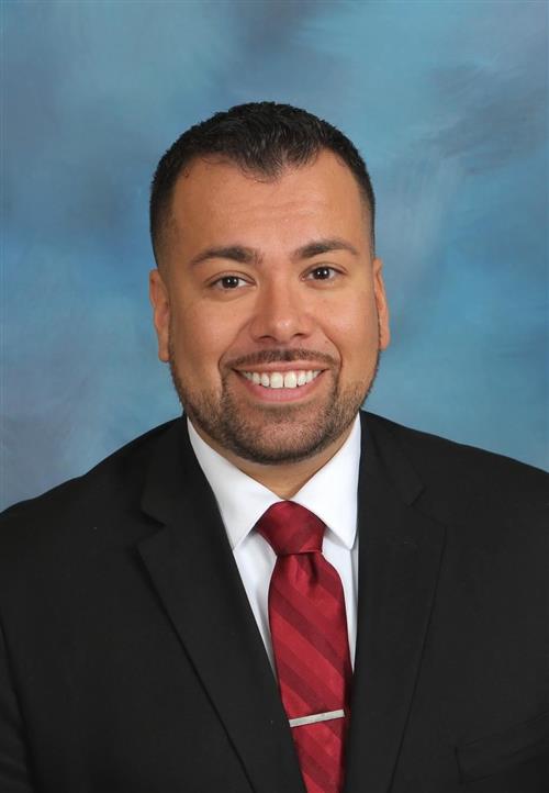 Principal Hernandez