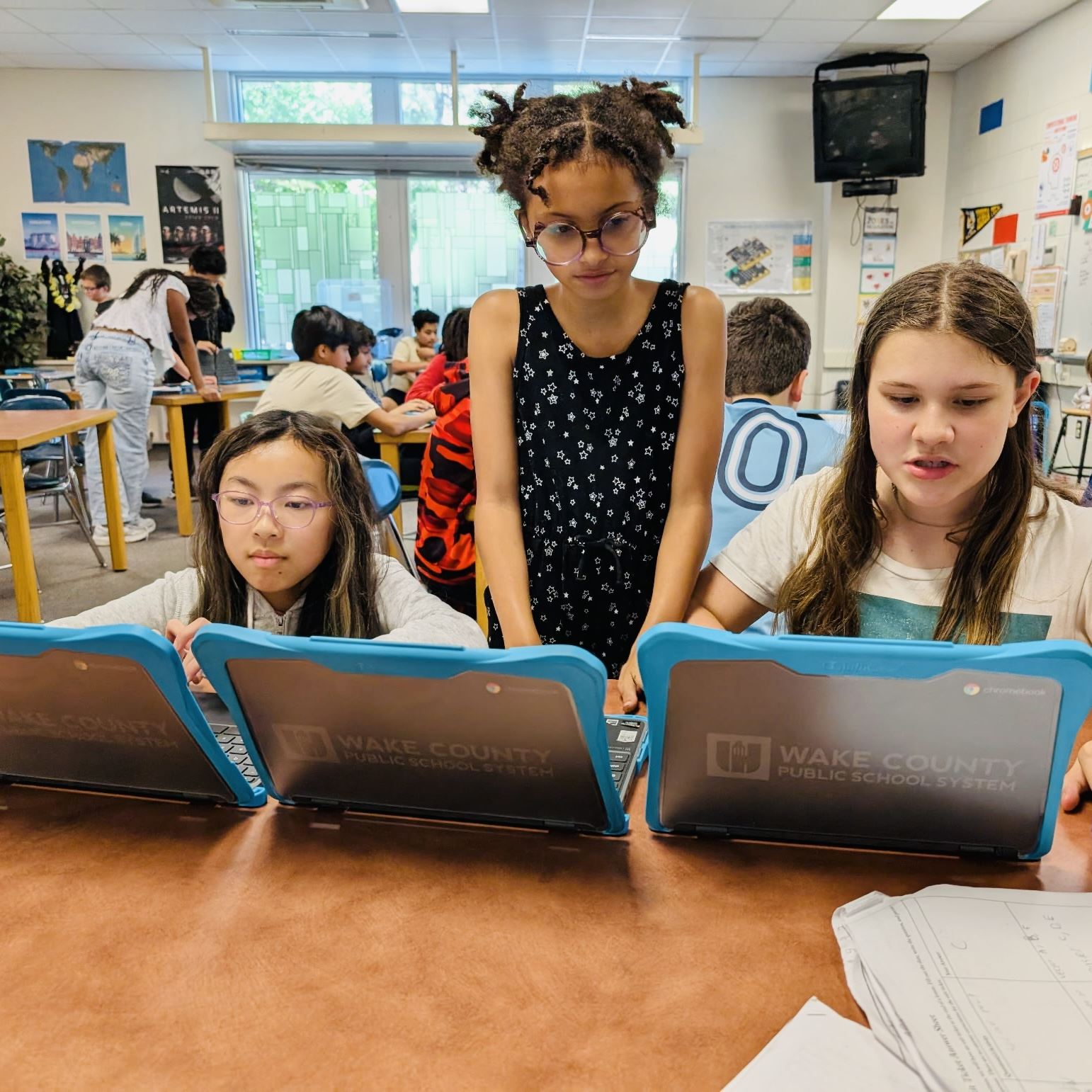  Students Reviewing Vocab in Ms. Raeman's class